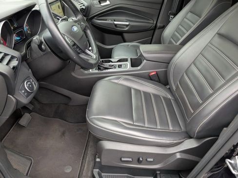 Used 2019 Ford Escape SEL image 26