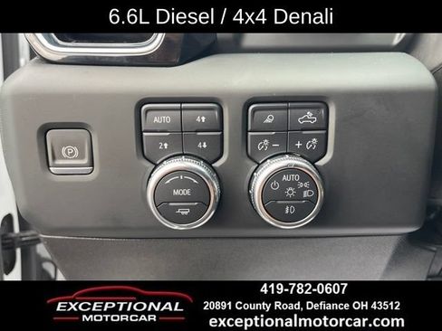 Used 2024 GMC Sierra 2500 Denali w/ Denali Reserve Package AWD/4WD image 13