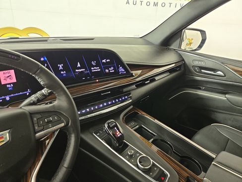 Used 2023 Cadillac Escalade ESV Premium Luxury w/ LPO, Floor Liner Package AWD/4WD image 26