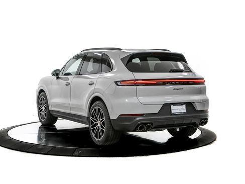 New 2026 Porsche Cayenne AWD/4WD image 3