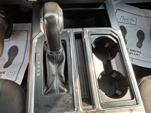 Used 2019 Ford F150 XLT w/ Equipment Group 302A Luxury AWD/4WD image 26