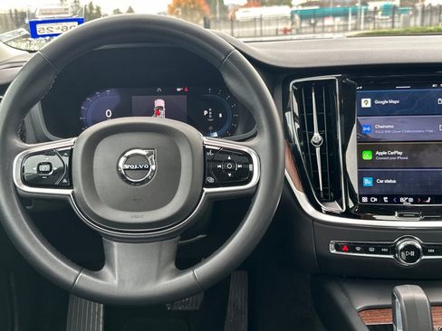 Used 2024 Volvo S60 B5 Plus image 16