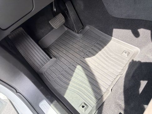 Used 2026 Volvo XC90 B6 Ultra w/ Protection Package Premier AWD/4WD image 17