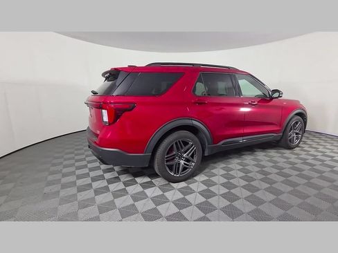 Used 2026 Ford Explorer ST-Line w/ ST-Line Street Pack RWD image 39
