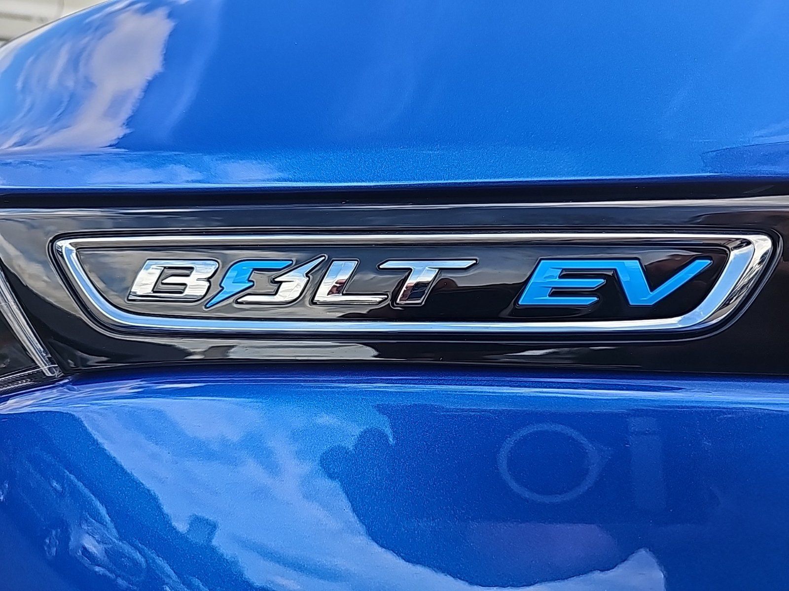 Used 2020 Chevrolet Bolt LT FWD image 18