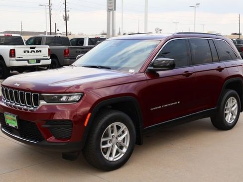 New 2026 Jeep Grand Cherokee Laredo X image 3