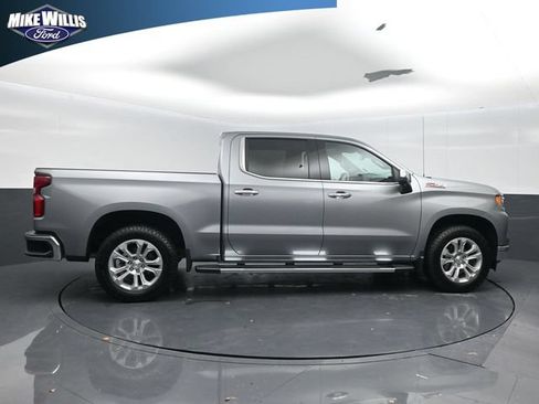 Used 2025 Chevrolet Silverado 1500 LTZ w/ LTZ Premium Package AWD/4WD image 8