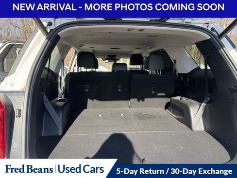 Used 2022 Hyundai Palisade SEL w/ 8P Bench Seat Package image 14