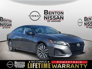 Used 2024 Nissan Altima 2.5 SV video 1