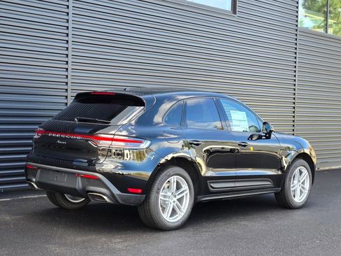New 2026 Porsche Macan image 7