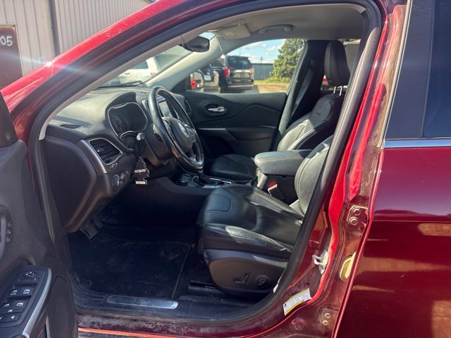 Used 2020 Jeep Cherokee Limited AWD/4WD image 3