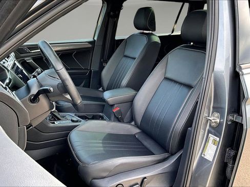 Used 2024 Volkswagen Tiguan SE R-Line w/ MDO Package, Two-Row AWD/4WD image 21