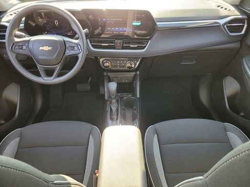 Used 2025 Chevrolet TrailBlazer LT image 14