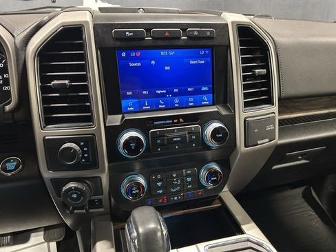 Used 2020 Ford F150 Lariat w/ Equipment Group 502A Luxury AWD/4WD image 16