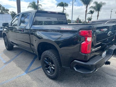 Used 2024 Chevrolet Silverado 1500 Custom Trail Boss AWD/4WD image 5