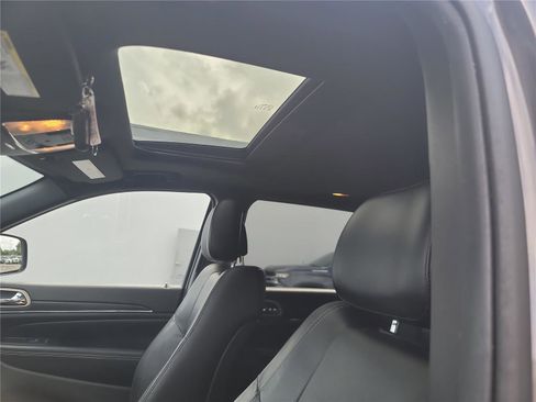 Used 2014 Jeep Grand Cherokee Limited image 16