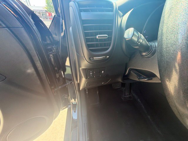 Used 2016 Kia Soul FWD image 18