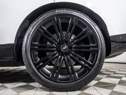 Used 2024 Land Rover Range Rover Long Wheelbase Autobiography AWD/4WD image 42