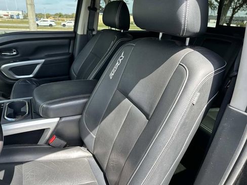 Used 2018 Nissan Titan PRO-4X w/ Pro-4x Convenience Package image 22