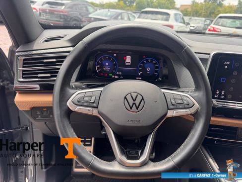 Used 2024 Volkswagen Atlas Cross Sport SEL R-Line AWD/4WD image 17