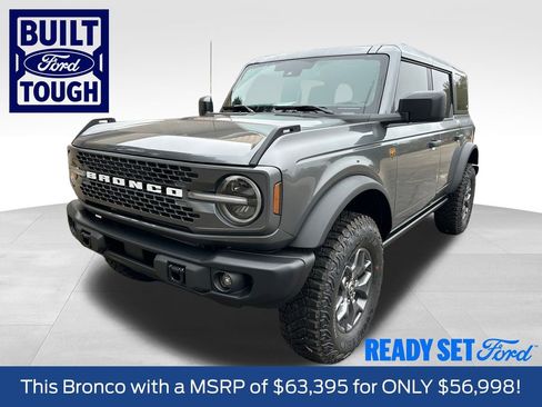 New 2025 Ford Bronco Badlands image 1