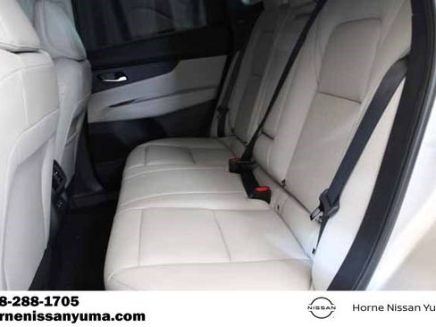 New 2025 Nissan Murano SL image 5