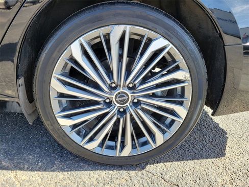 Used 2023 Nissan Altima 2.5 SL image 11