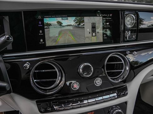 New 2025 Rolls-Royce Ghost image 27