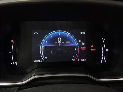 Certified 2024 Toyota Corolla Cross XLE image 16