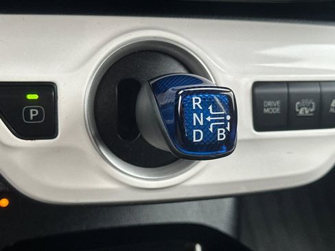 Used 2017 Toyota Prius Prime Plus image 23