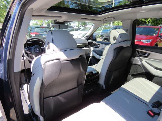 Used 2026 Acura MDX w/ Advance Package AWD/4WD image 15