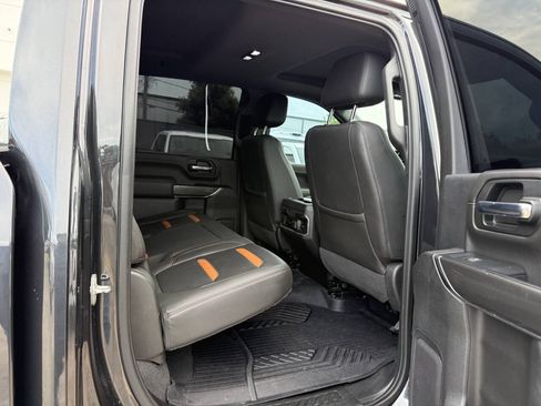 Used 2020 GMC Sierra 2500 AT4 w/ AT4 Premium Package AWD/4WD image 15