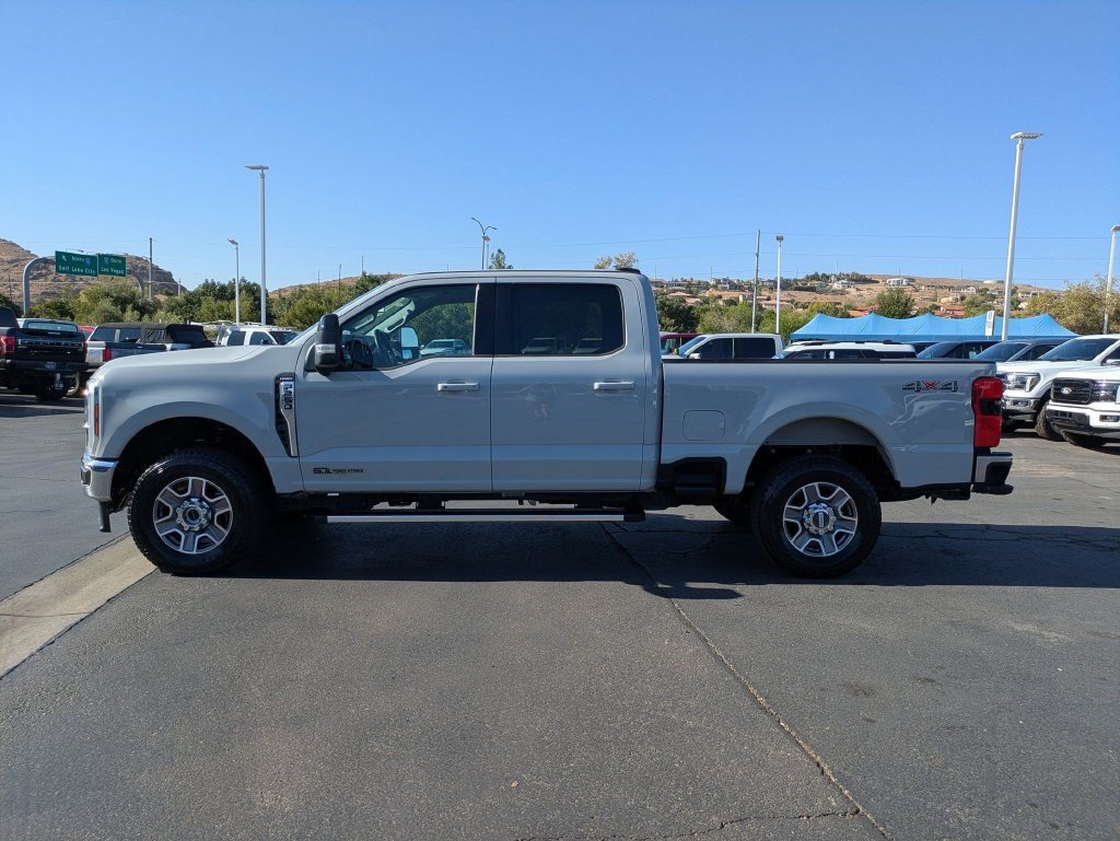 Used 2025 Ford F250 Lariat AWD/4WD image 6