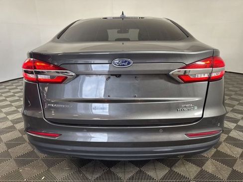Certified 2019 Ford Fusion SEL FWD image 22