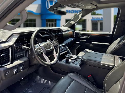 Used 2024 GMC Sierra 1500 Denali w/ Denali Reserve Package AWD/4WD image 13