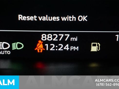 Used 2021 Audi Q8 AWD/4WD image 59