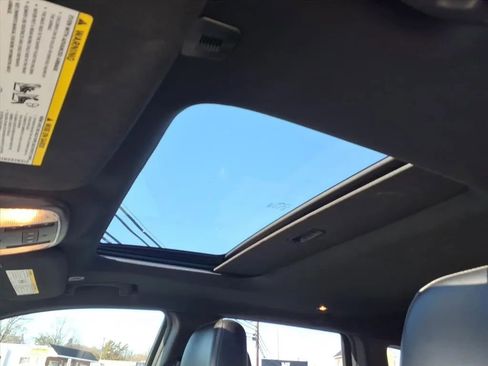 Used 2019 Jeep Grand Cherokee Altitude image 27