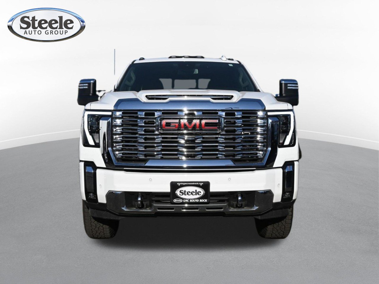 Used 2025 GMC Sierra 2500 Denali AWD/4WD image 2