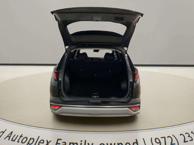 Used 2026 Hyundai Tucson SE FWD image 9