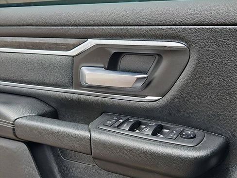 Used 2019 RAM 1500 Big Horn RWD image 12