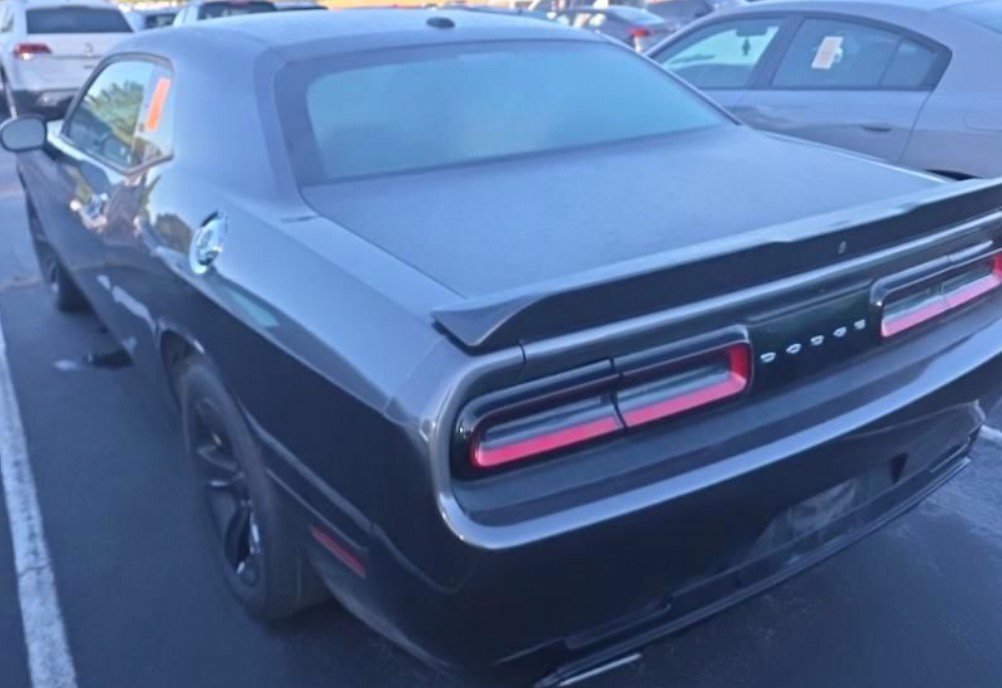 Used 2023 Dodge Challenger SXT RWD image 7