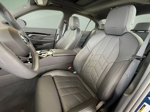 Used 2025 BMW 530i w/ Premium Package image 26