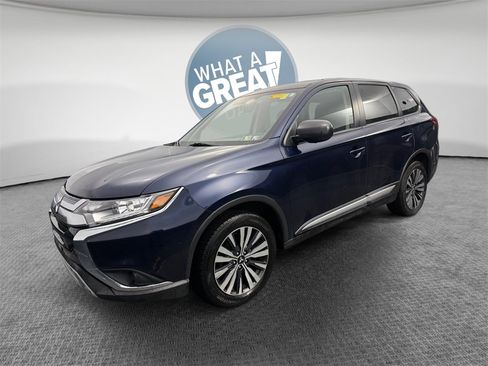 Used 2020 Mitsubishi Outlander ES image 8