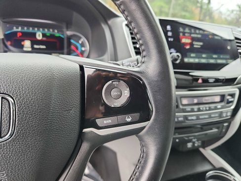 Certified 2022 Honda Pilot Touring image 21