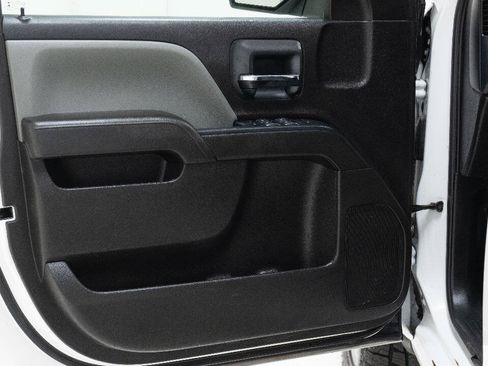 Used 2018 Chevrolet Silverado 1500 W/T RWD image 22