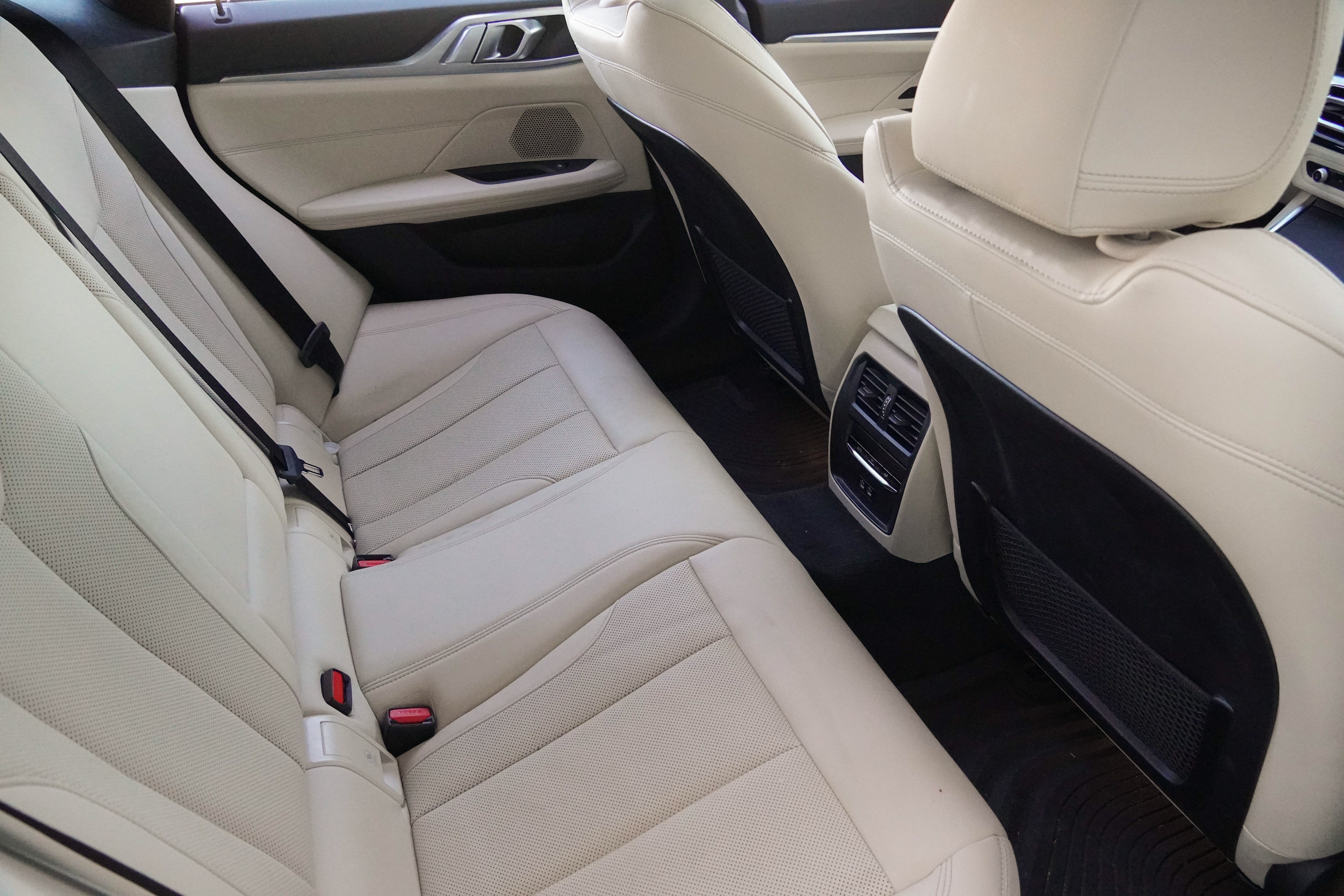 Certified 2024 BMW i4 eDrive35 w/ Premium Package RWD image 35