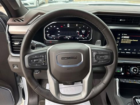 Used 2024 GMC Sierra 1500 Denali image 16