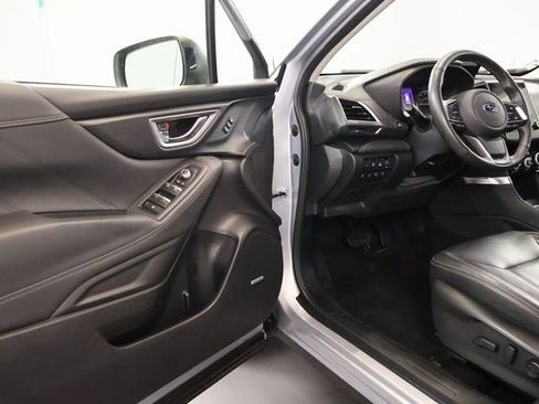 Used 2019 Subaru Forester Touring AWD/4WD image 8