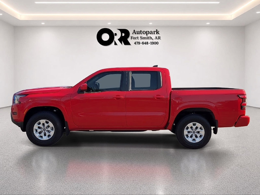 Used 2024 Nissan Frontier SV AWD/4WD image 3