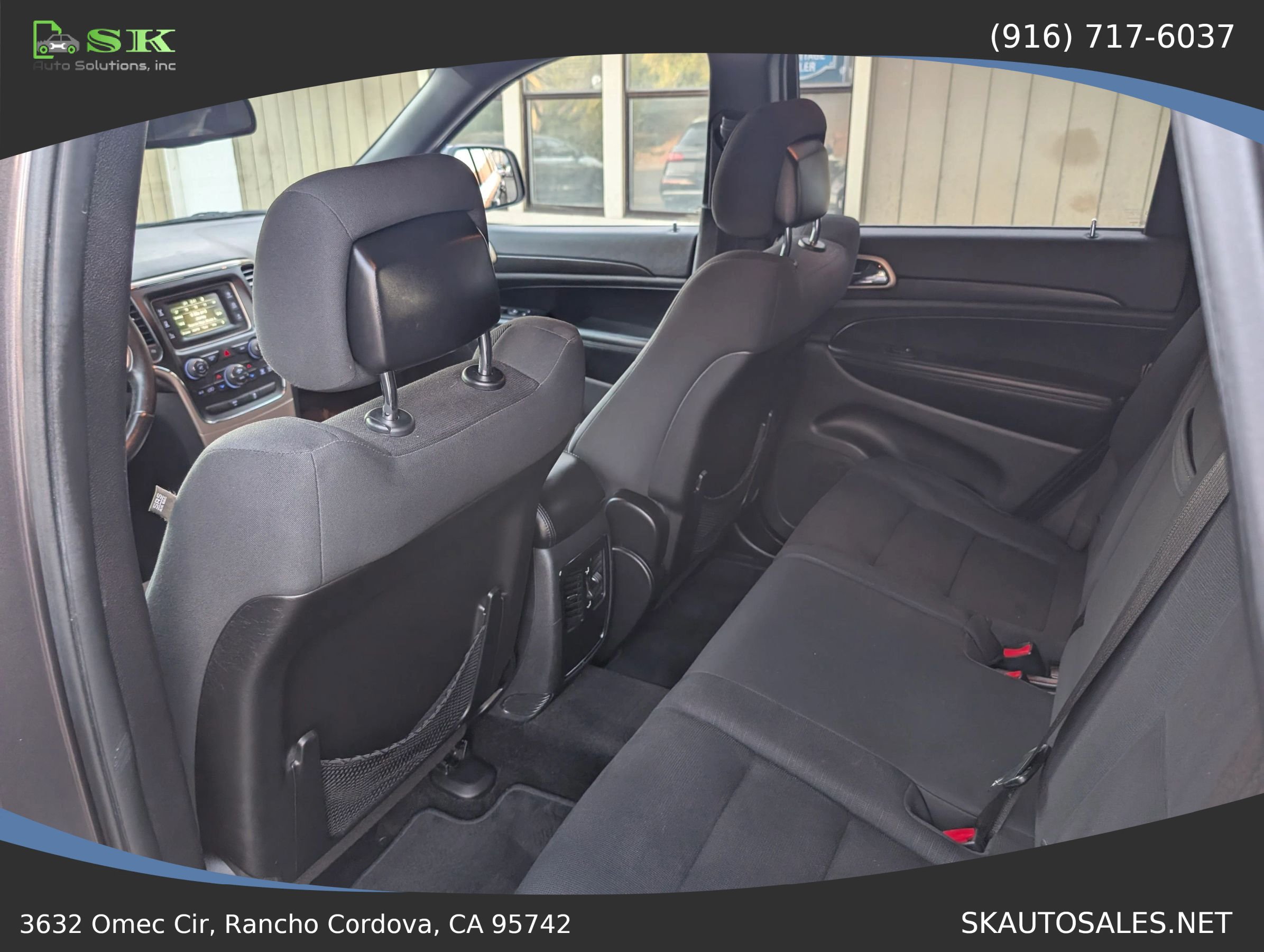 Used 2015 Jeep Grand Cherokee Laredo w/ Quick Order Package 23E AWD/4WD image 32